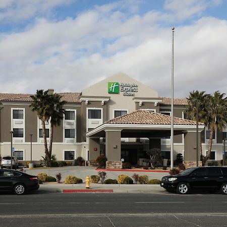 Holiday Inn Express Hotel & Suites Hesperia, An Ihg Hotel Exterior photo