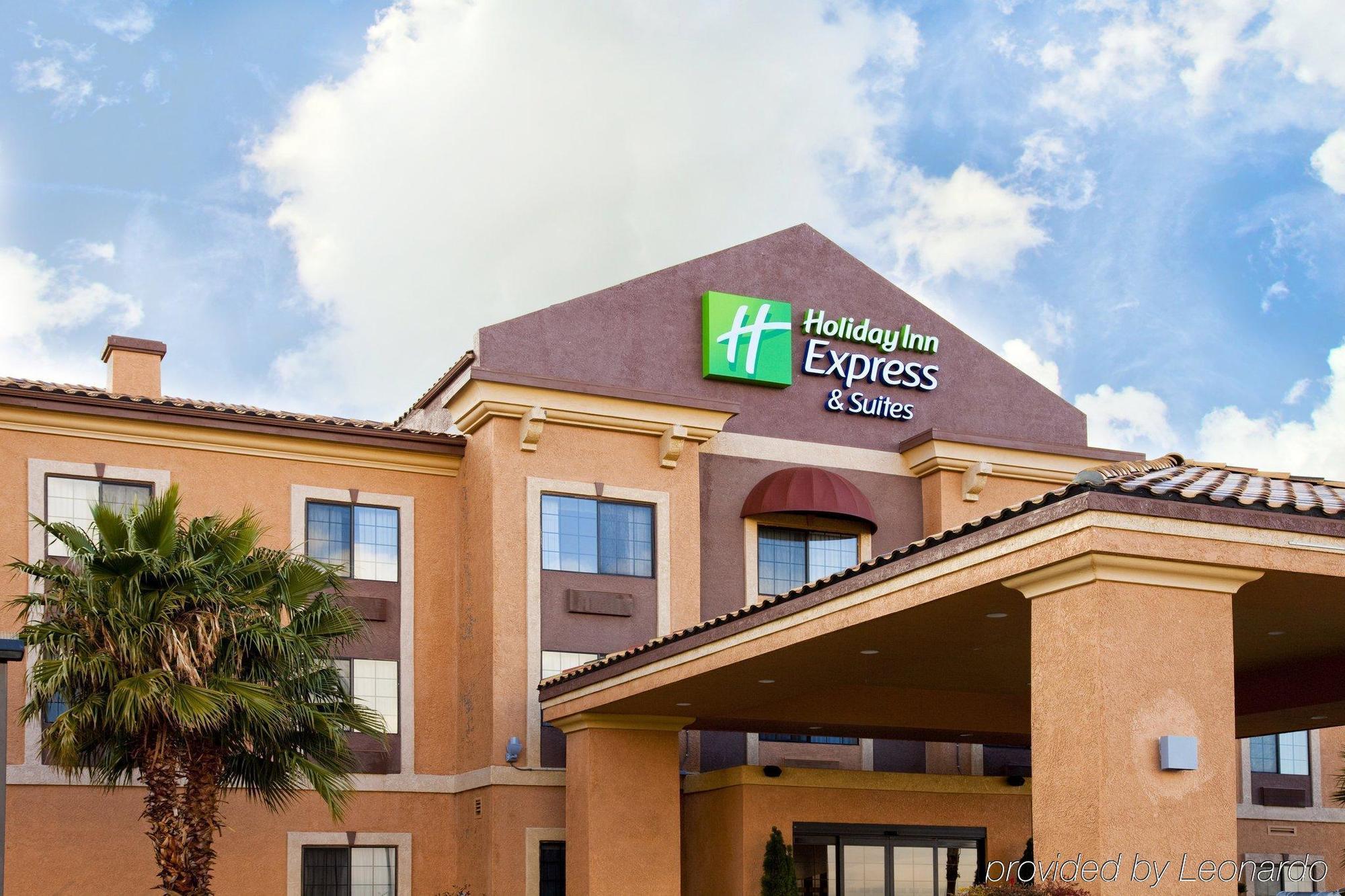 Holiday Inn Express Hotel & Suites Hesperia, An Ihg Hotel Exterior photo